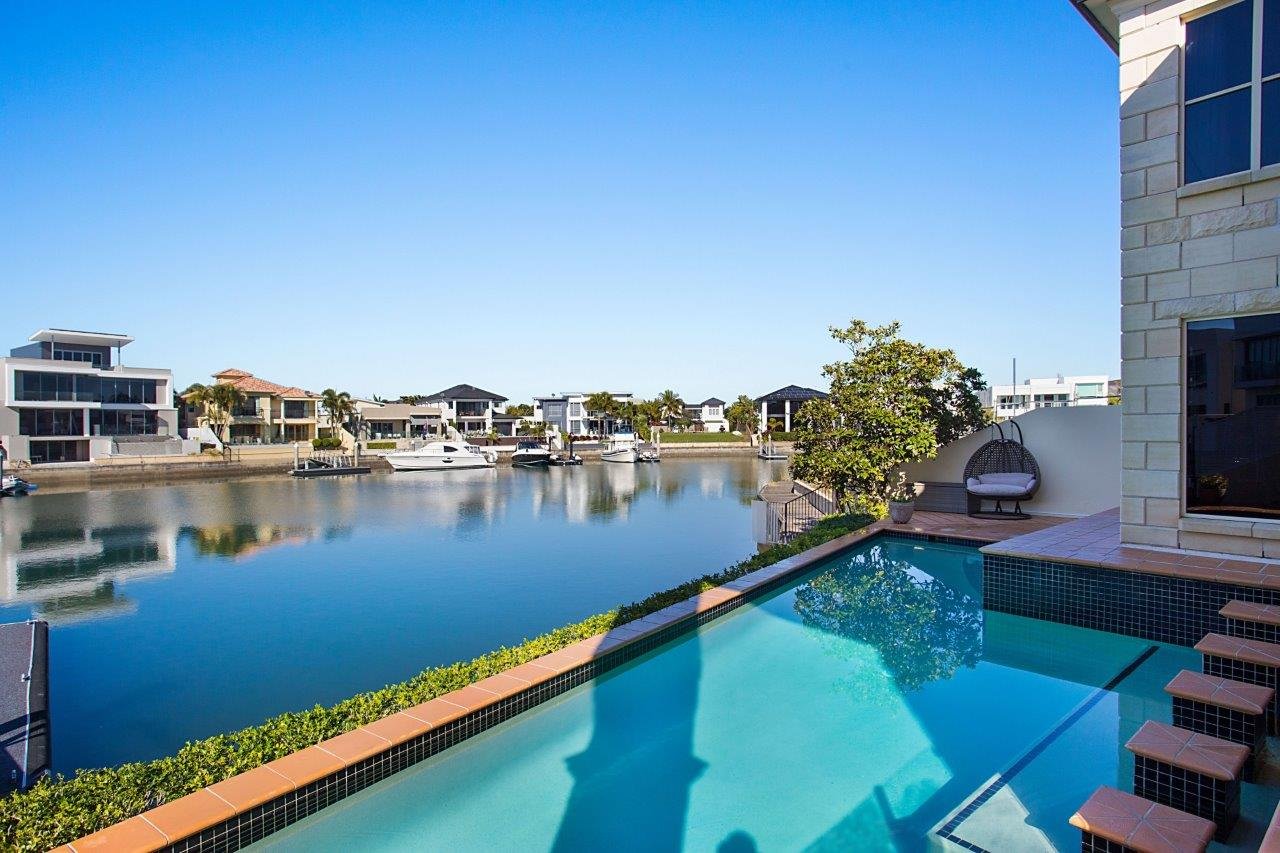 21 Royal Albert Crescent SOVEREIGN ISLANDS 4