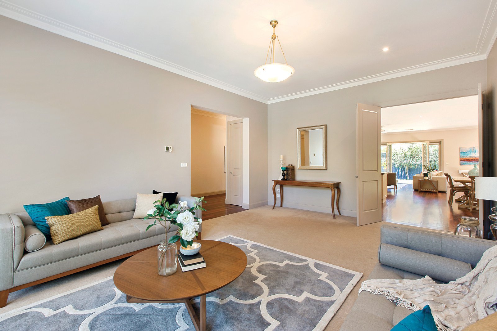 21 Royal Lane, Surrey Hills, VIC