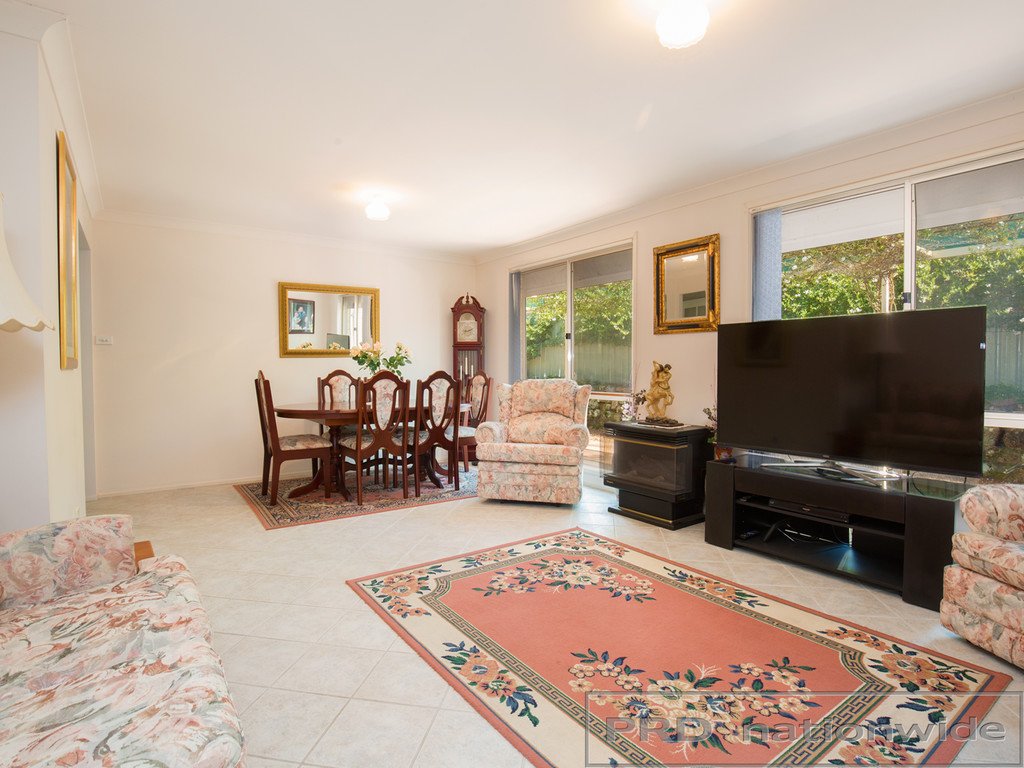 21 Royal Oak Avenue THORNTON 2