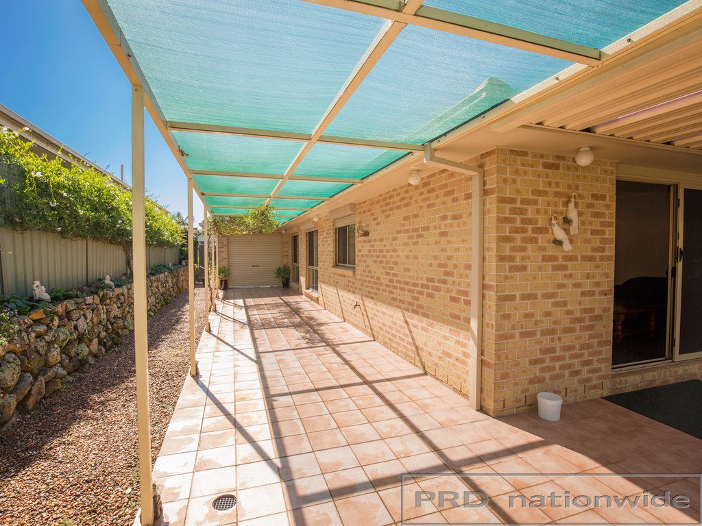 21 Royal Oak Avenue THORNTON 8