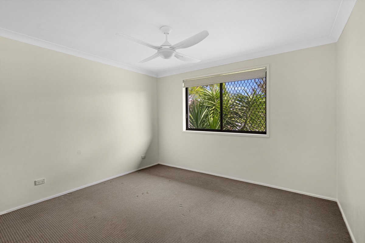 2/1 Russell Court MIAMI 7