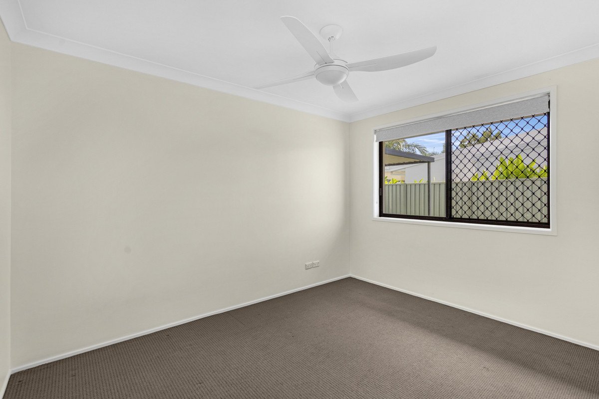 2/1 Russell Court MIAMI 9