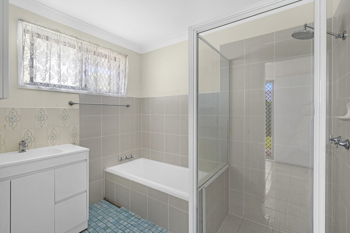 2/1 Russell Court MIAMI 8