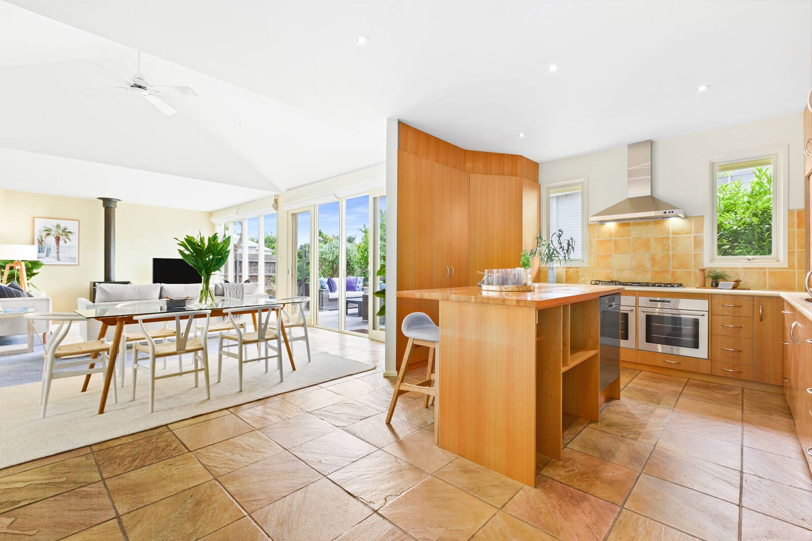 Real Estate and Property in 21 Saldanna Way, Sorrento, VIC