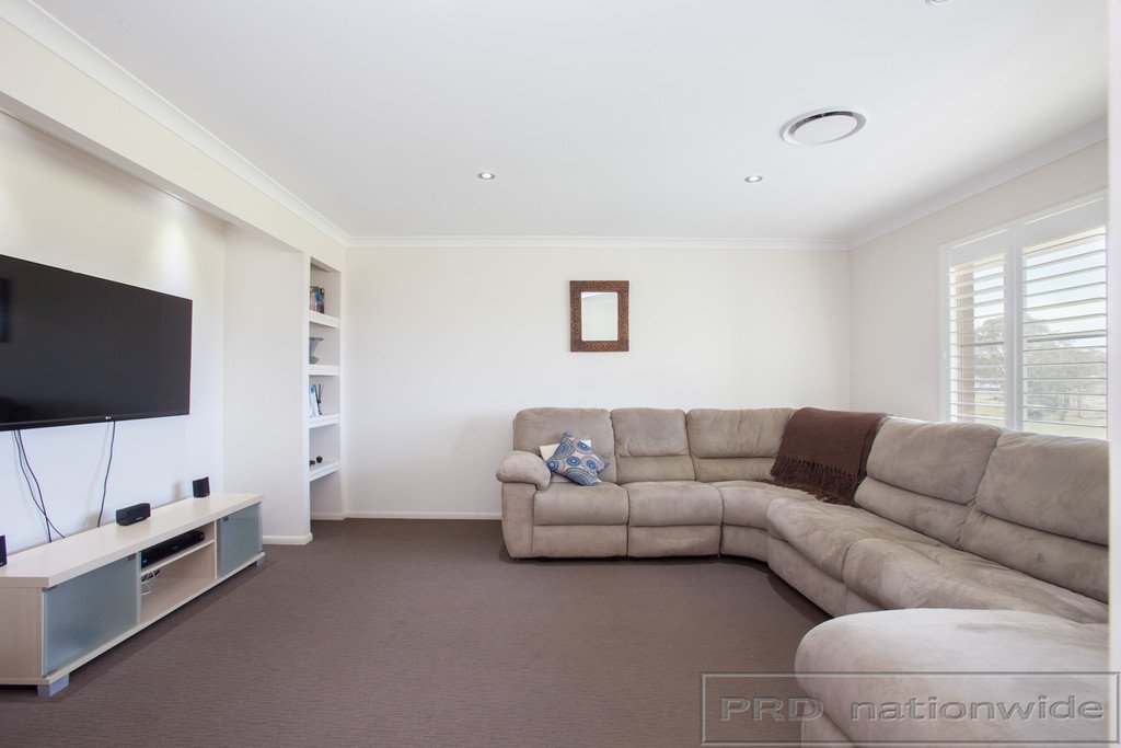 21 Scott Street WALLALONG 2