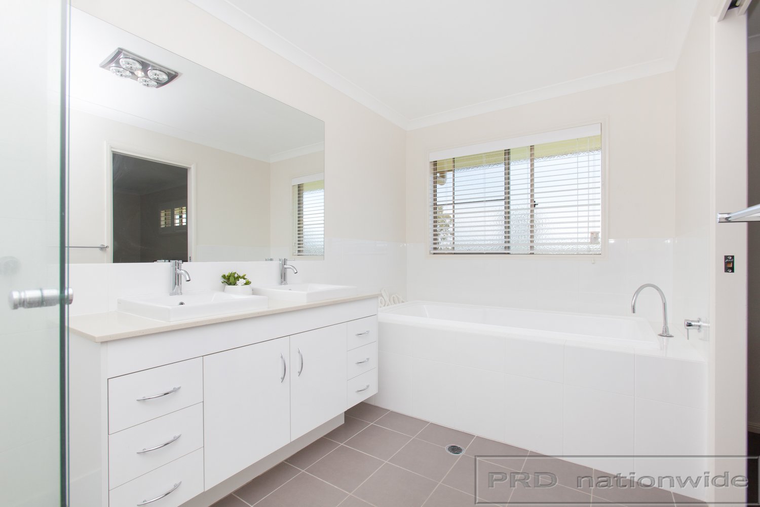 21 Scott Street WALLALONG 8