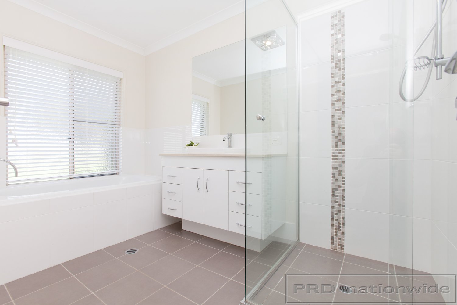 21 Scott Street WALLALONG 14