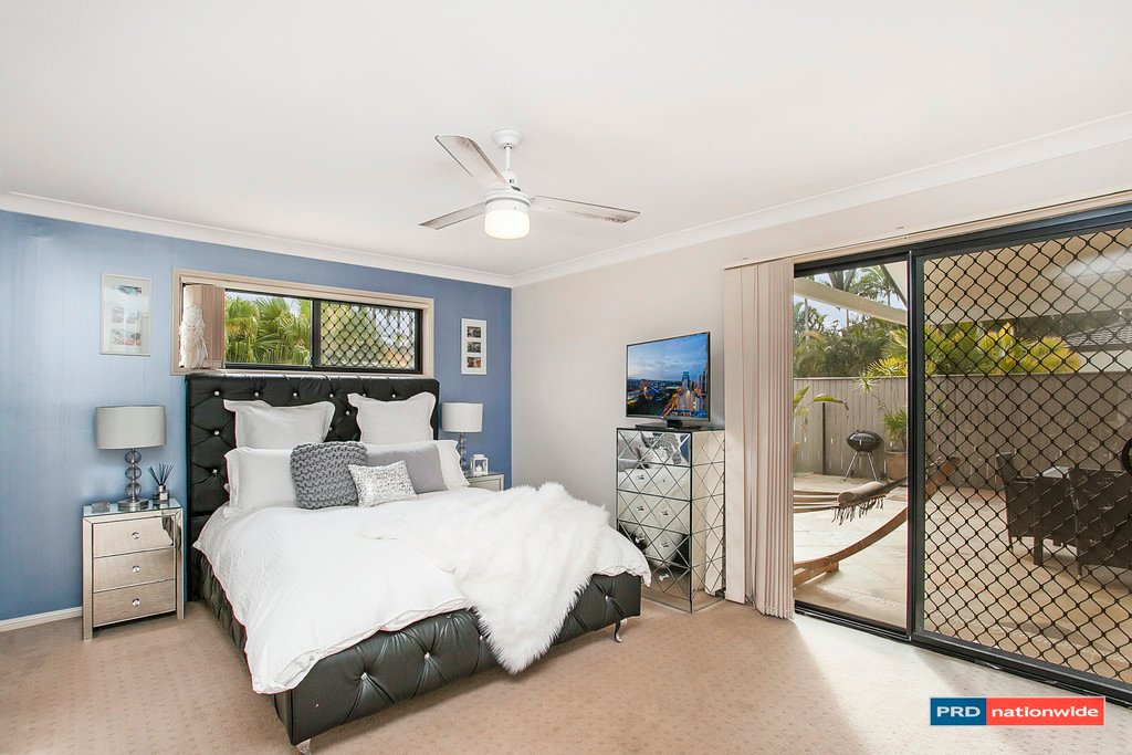 21 Sea Eagle Drive BURLEIGH WATERS 7
