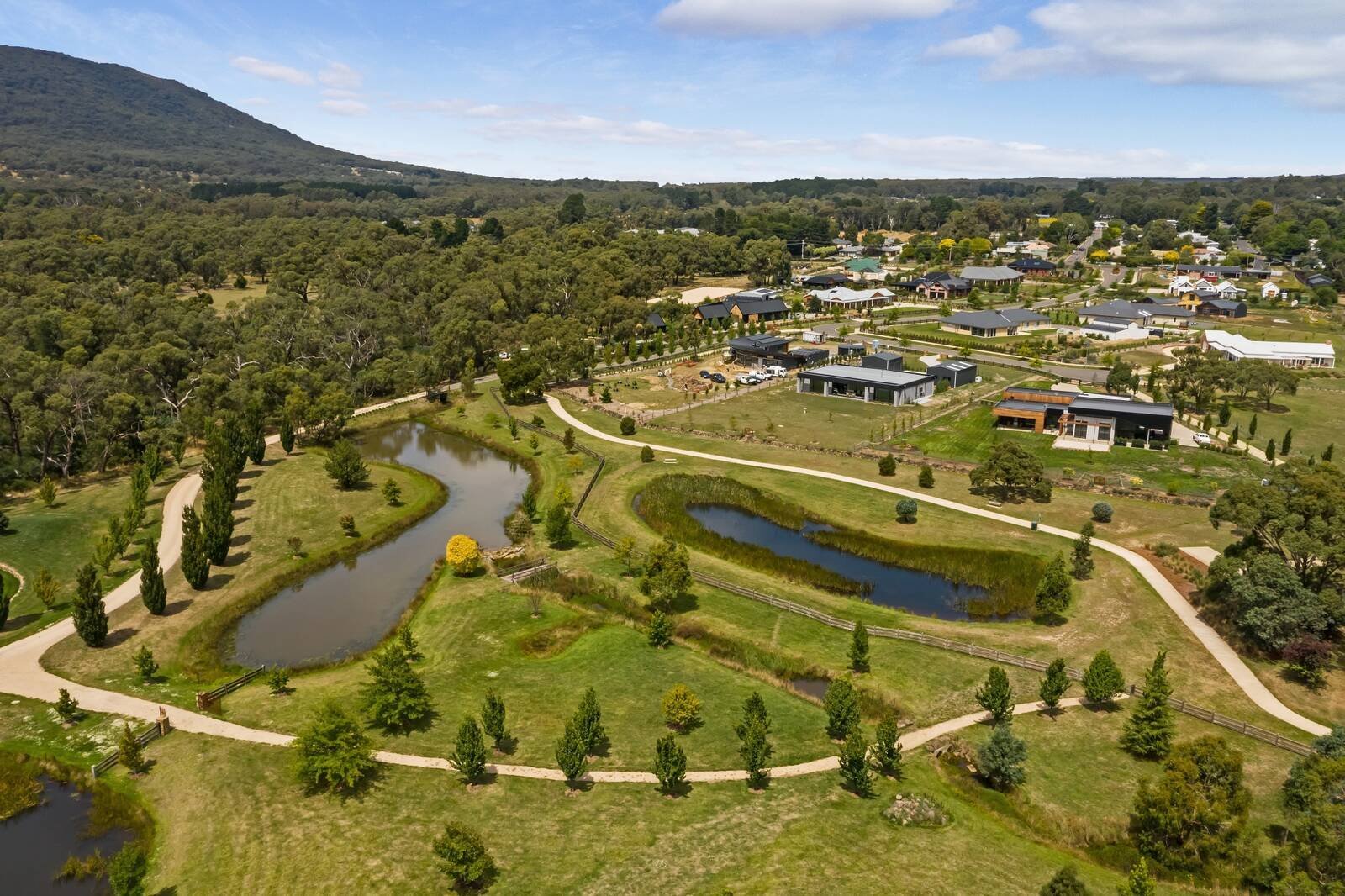 Real Estate and Property in 21 Shirley Park Lane, Woodend, VIC