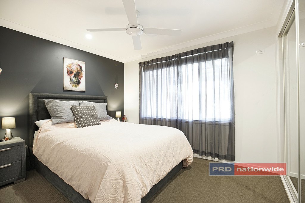 21 Silvereye Close GLENMORE PARK 8