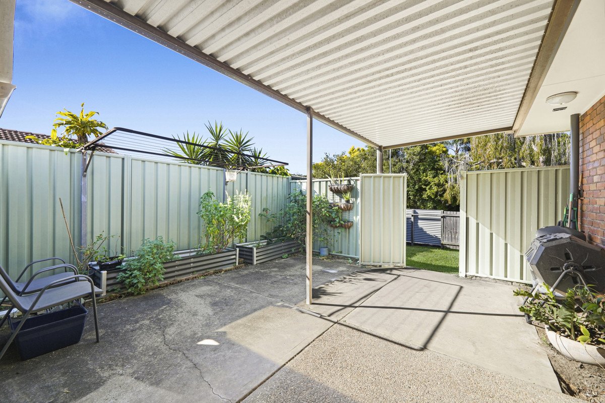 2/1 Snowgum Court Burleigh Waters 4