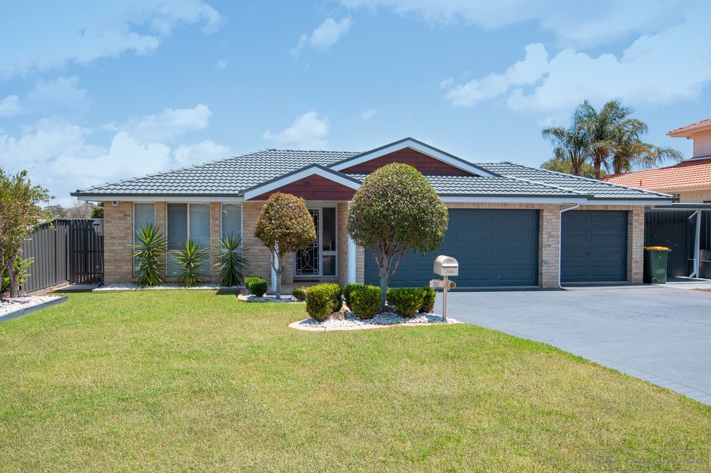 21 Somerset Drive THORNTON 1