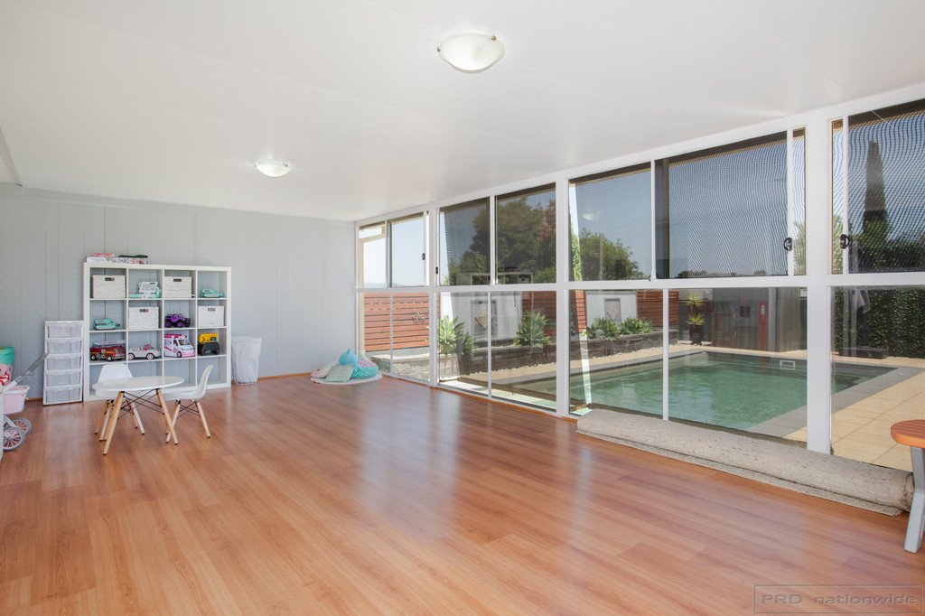 21 Somerset Drive THORNTON 4