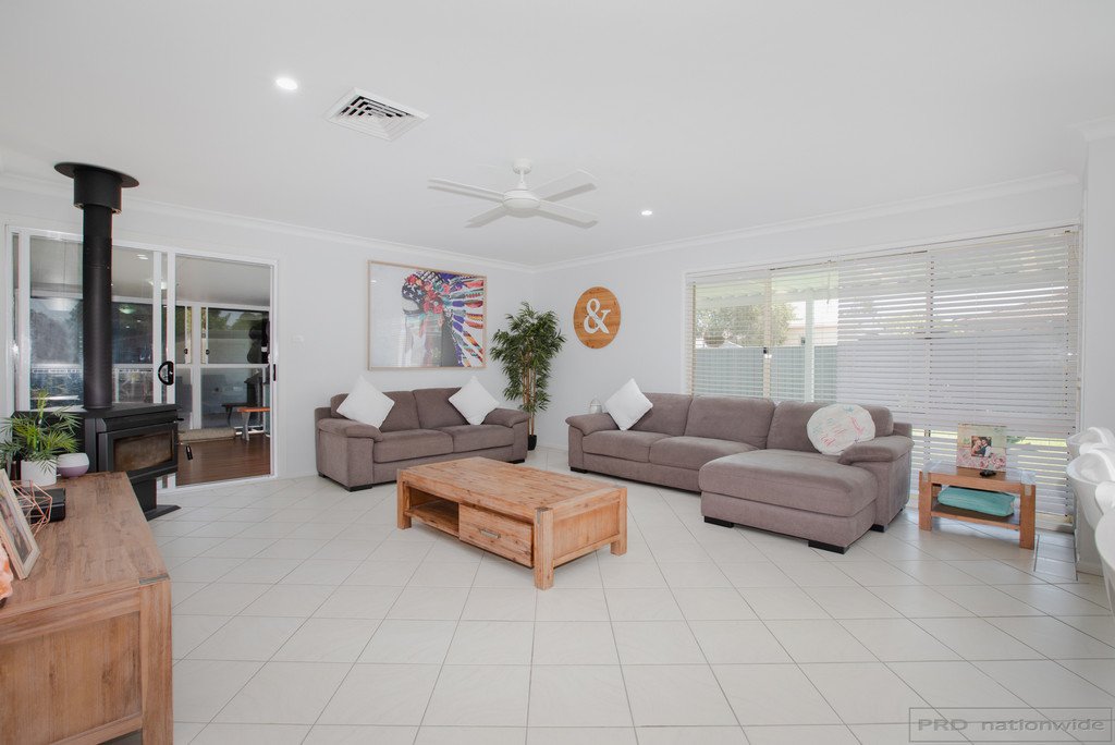 21 Somerset Drive THORNTON 8