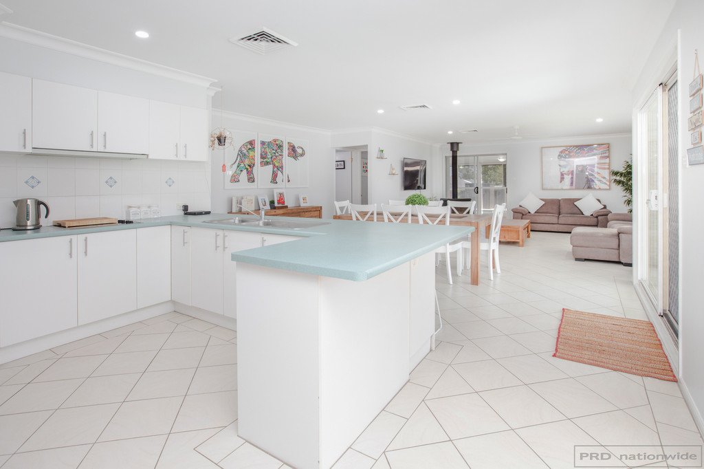 21 Somerset Drive THORNTON 10
