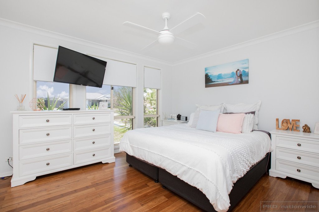 21 Somerset Drive THORNTON 13