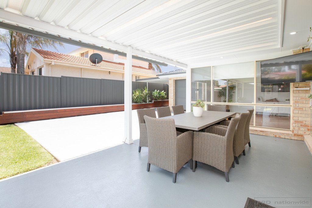 21 Somerset Drive THORNTON 19