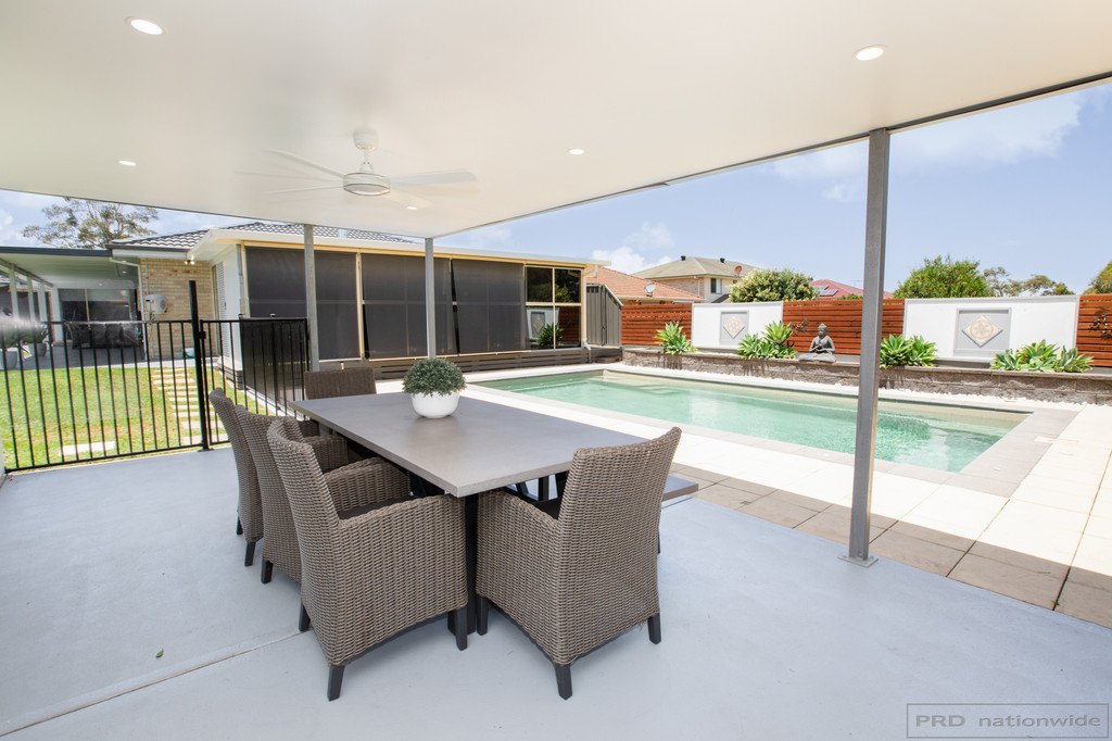 21 Somerset Drive THORNTON 22
