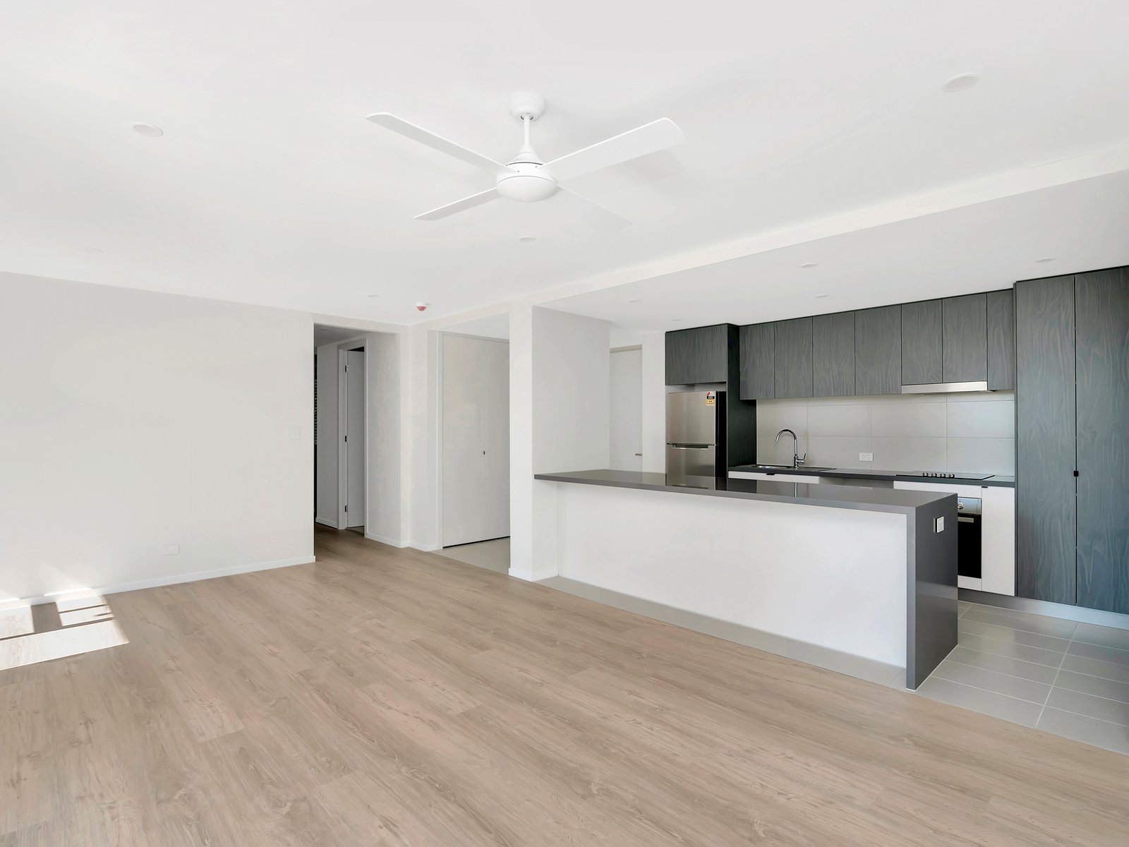 2/1 South Street COOLANGATTA 1