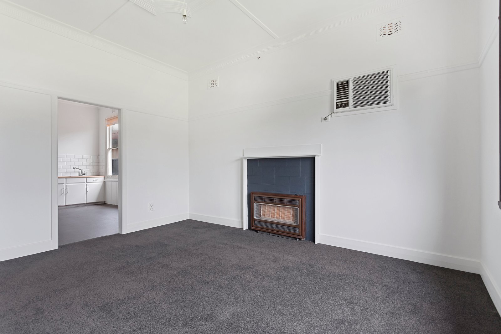 21 Station Street KANGAROO FLAT 6