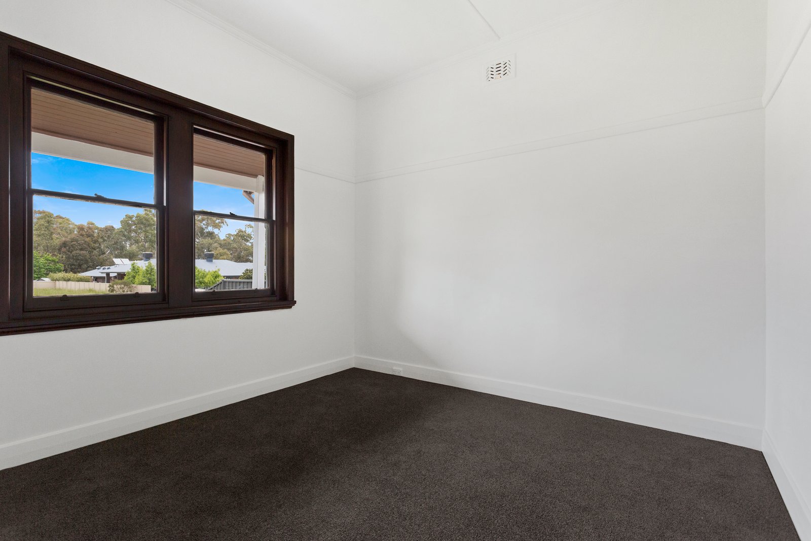 21 Station Street KANGAROO FLAT 7