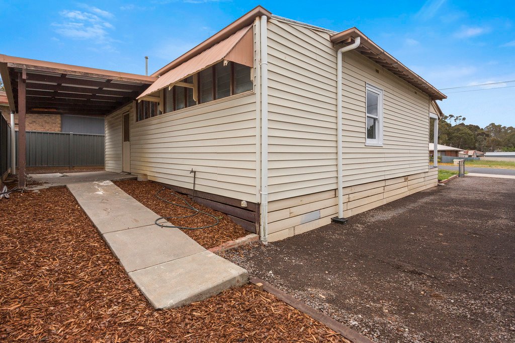 21 Station Street KANGAROO FLAT 8