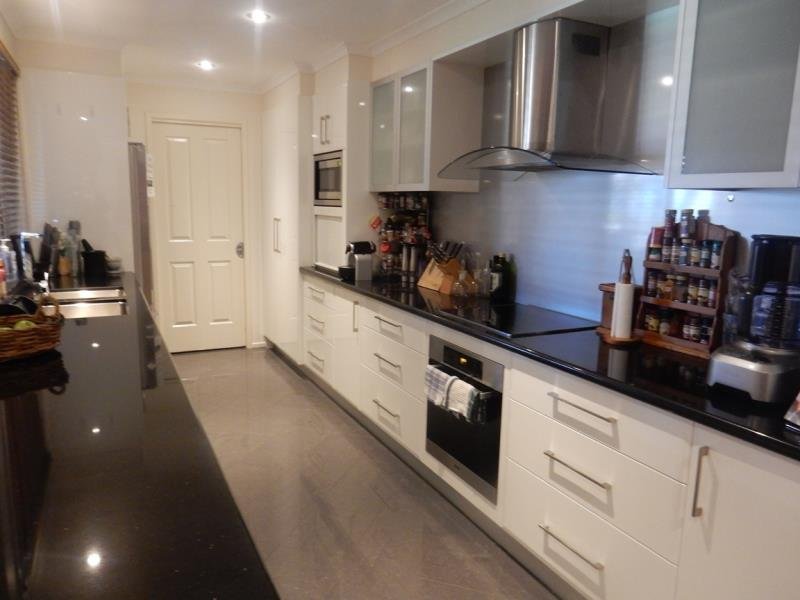 21 Stratford Place TAMWORTH 6