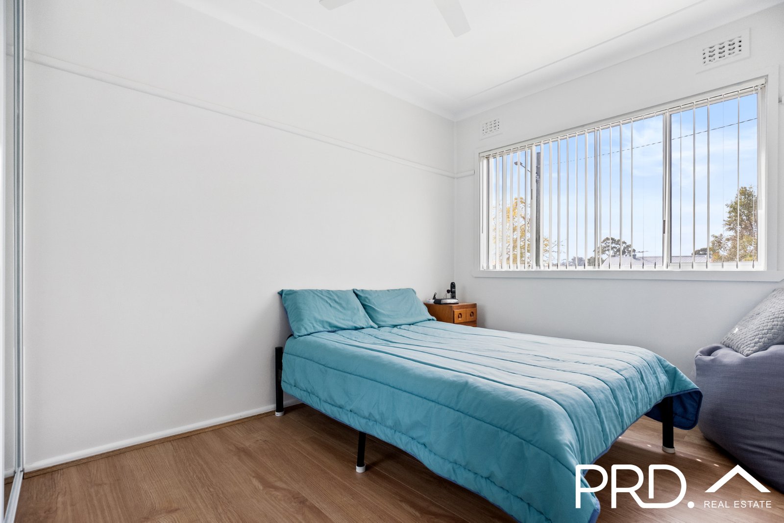 21 Stretham Avenue PICNIC POINT 5