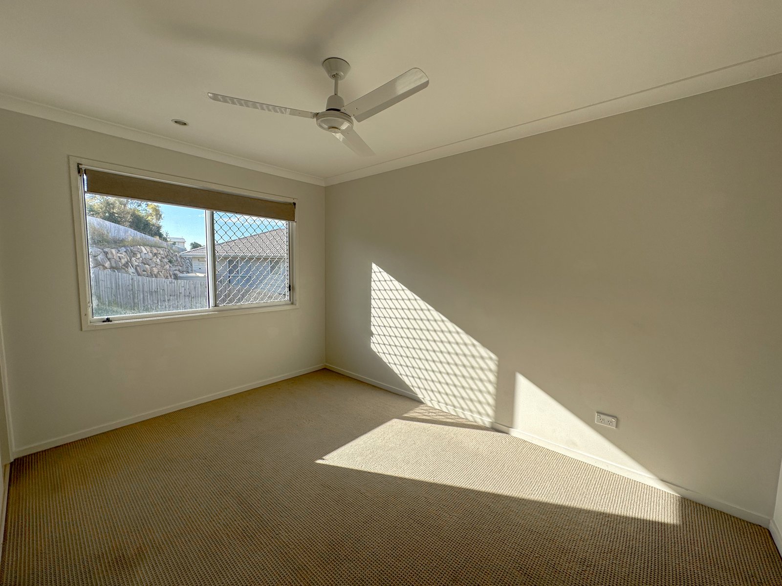 21 STURT Court GLEN EDEN 12