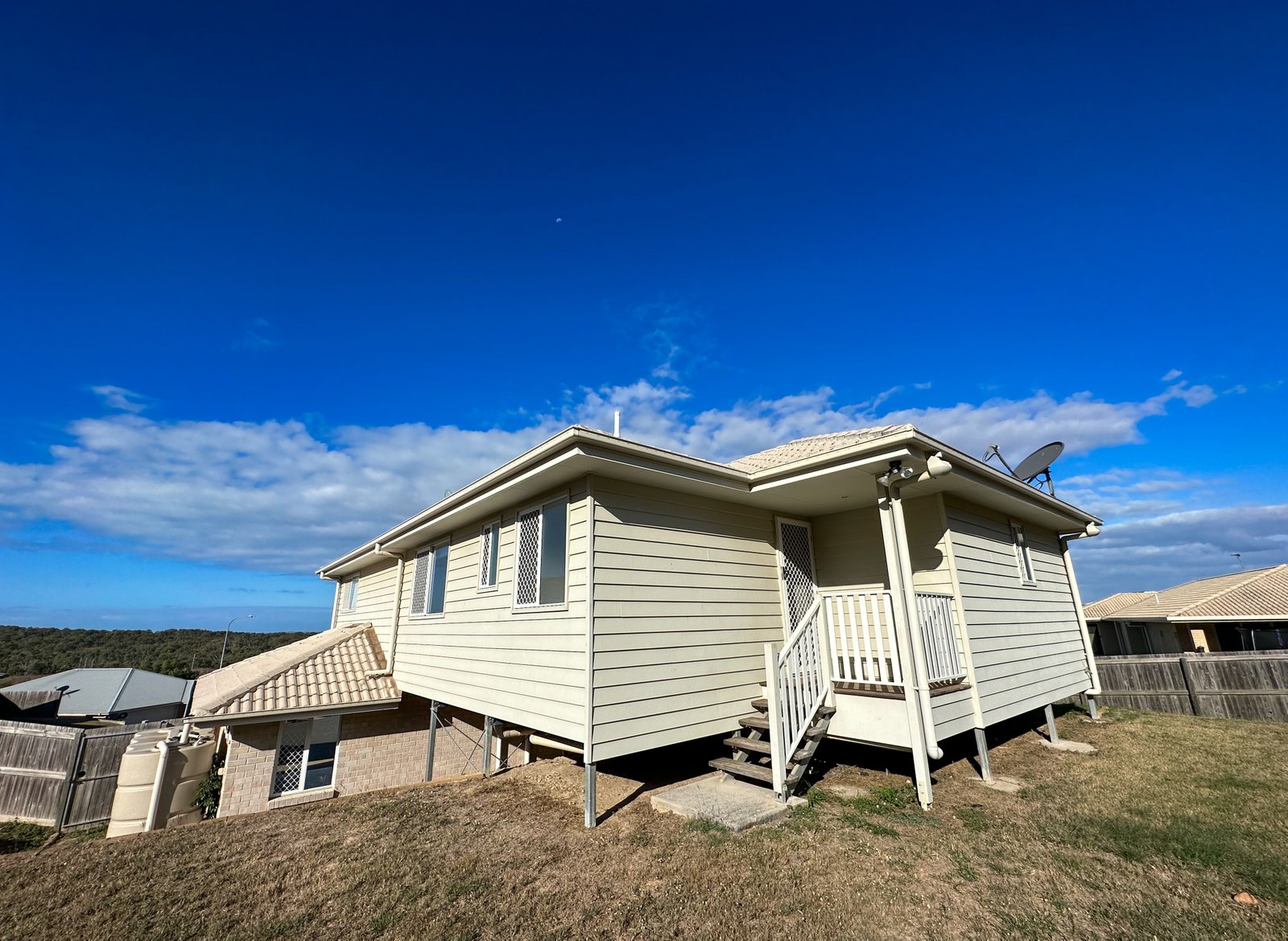 21 STURT Court GLEN EDEN 17