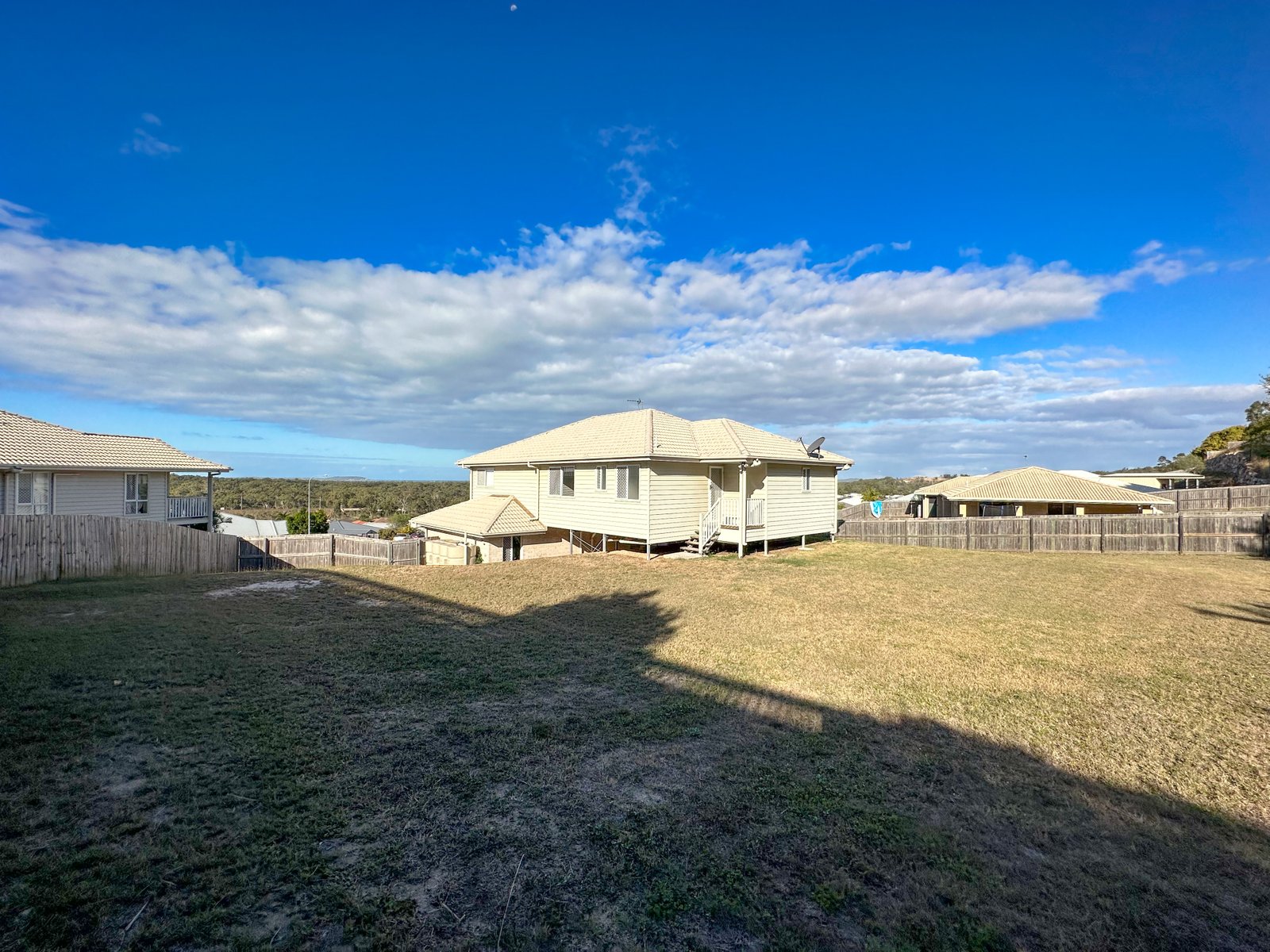 21 STURT Court GLEN EDEN 18