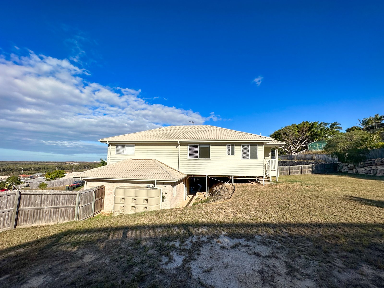 21 STURT Court GLEN EDEN 19