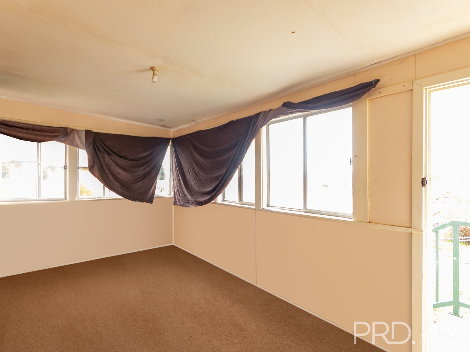 21 Sunnyside Avenue BATLOW 3