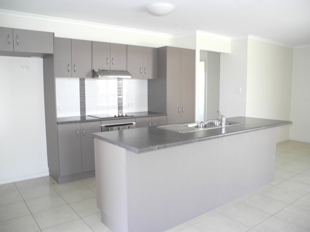 21 Surita Court BOYNE ISLAND 2