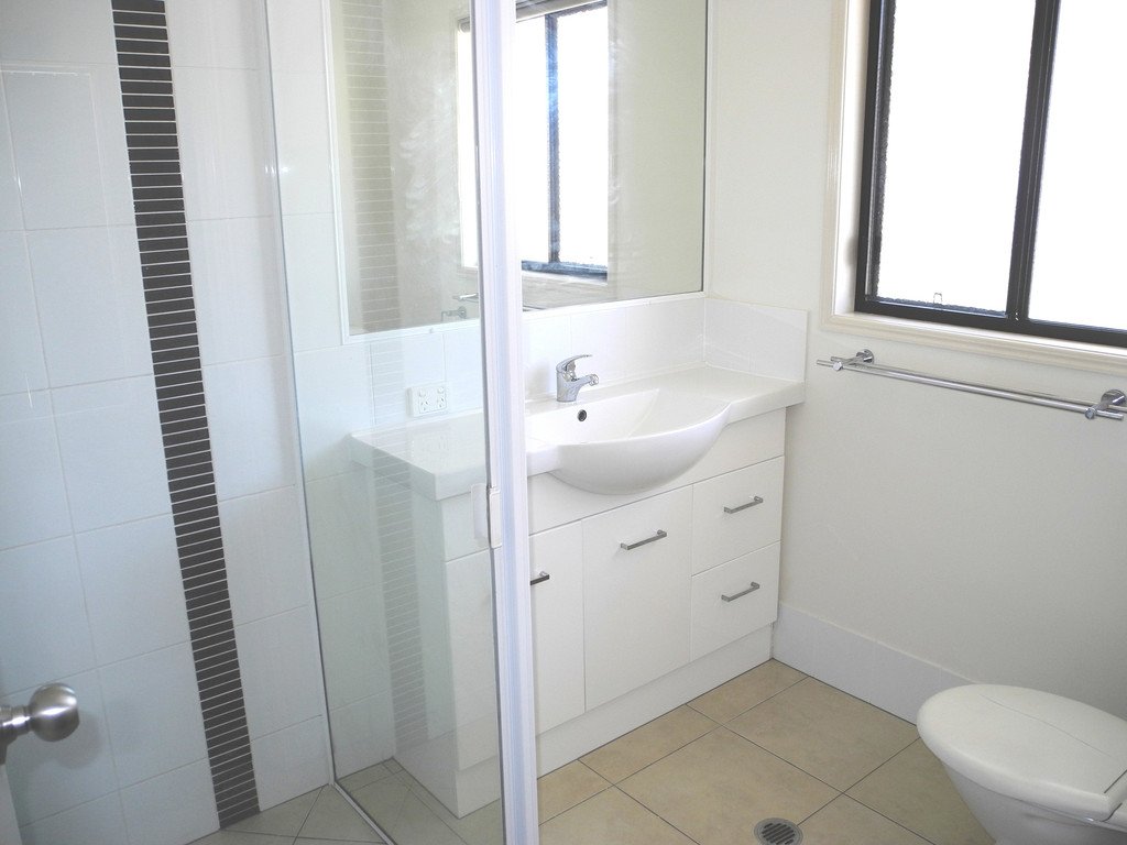 21 Surita Court BOYNE ISLAND 8