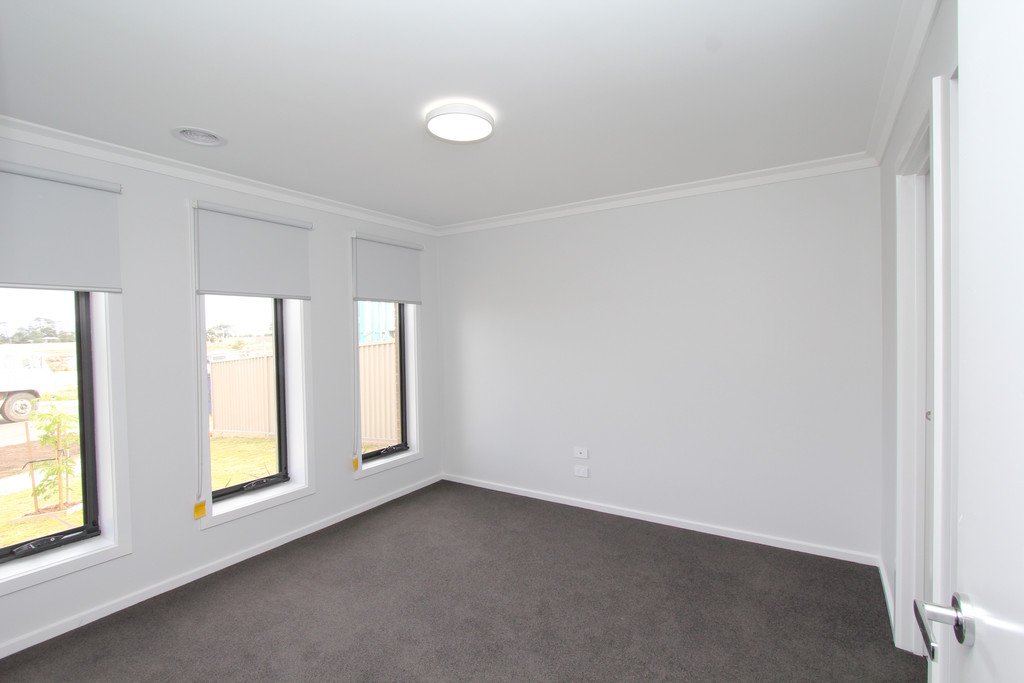 21 Swan Boulevard Winter Valley 2