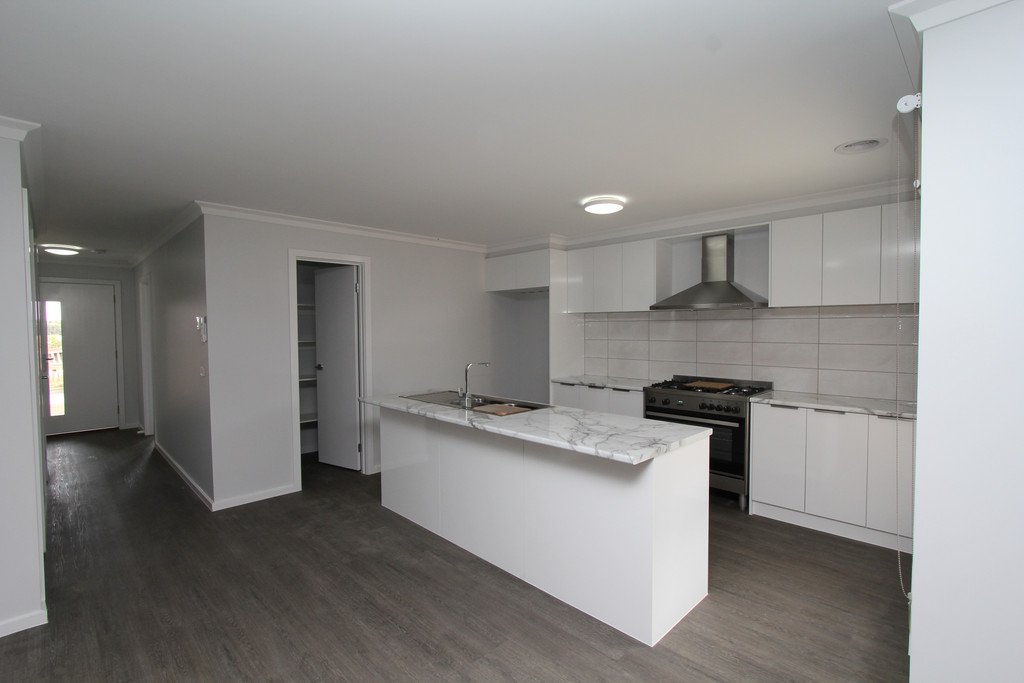 21 Swan Boulevard Winter Valley 5