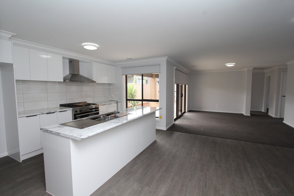 21 Swan Boulevard Winter Valley 7