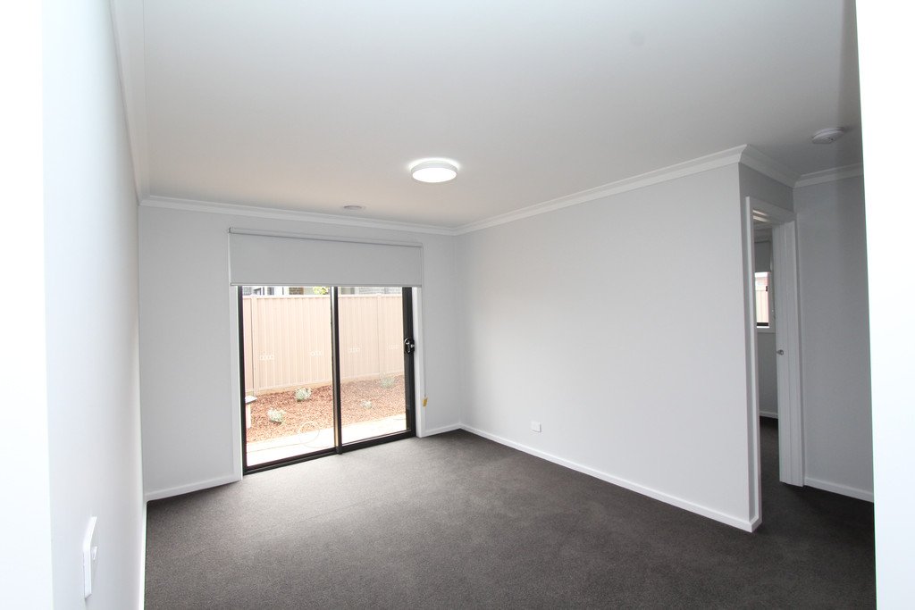 21 Swan Boulevard Winter Valley 12