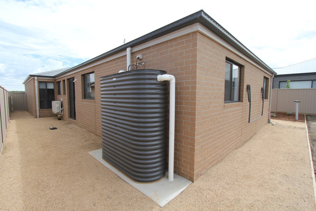 21 Swan Boulevard Winter Valley 18