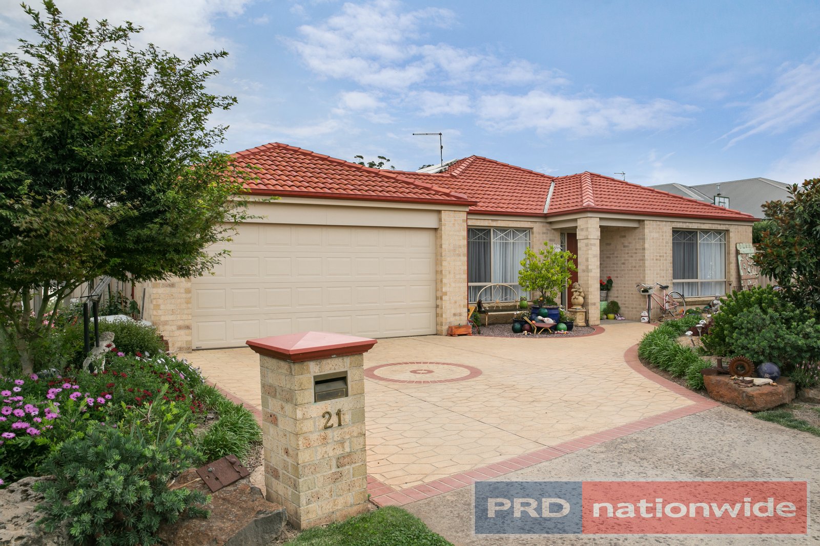21 Tait Drive CRESWICK 1