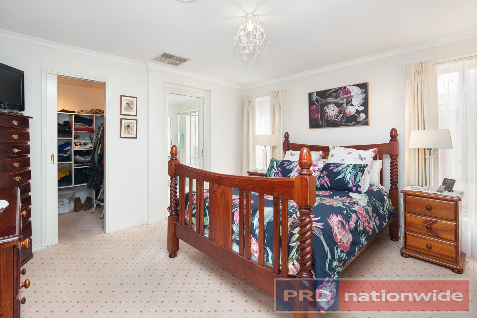 21 Tait Drive CRESWICK 9