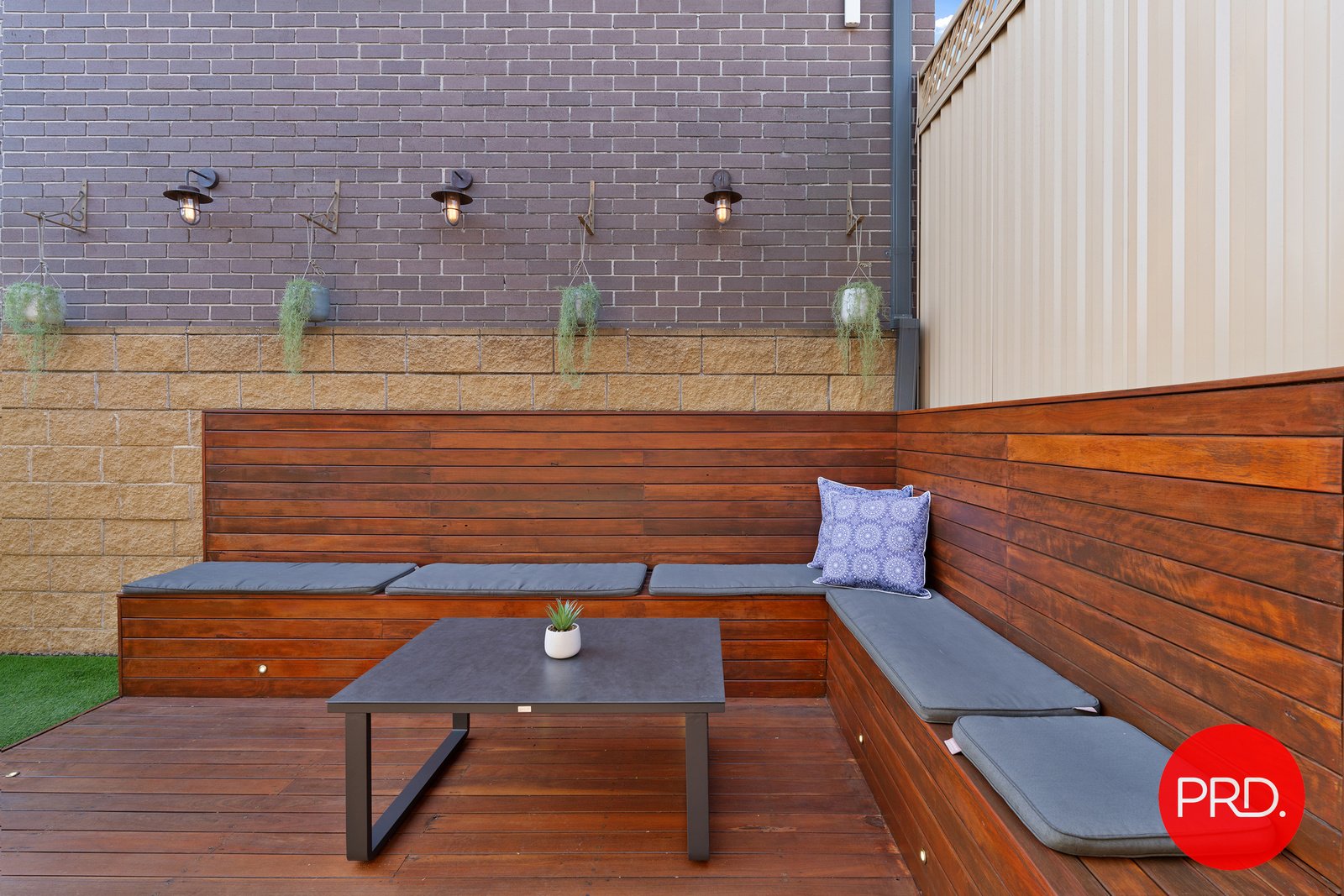 21 Tanner Avenue CARLTON 18