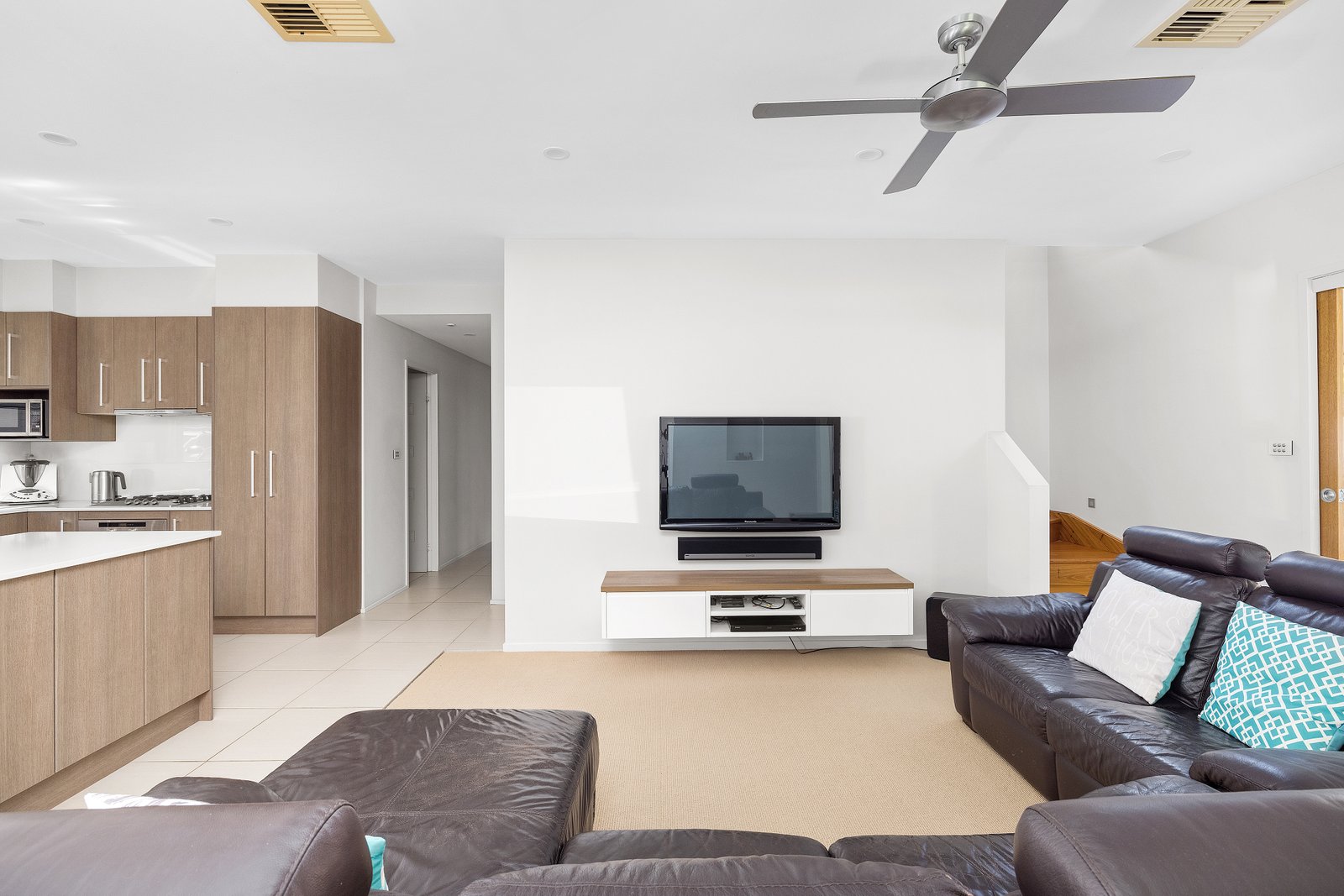 21 Taylor Road TAYLORS BEACH 7
