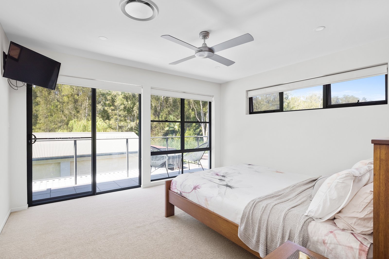 21 Taylor Road TAYLORS BEACH 8