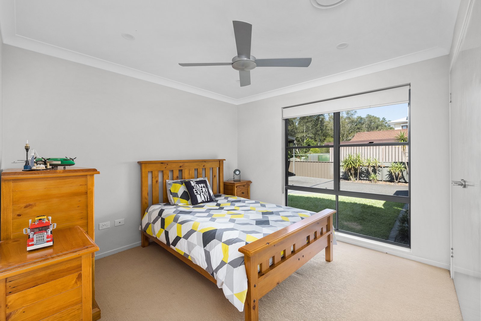 21 Taylor Road TAYLORS BEACH 17