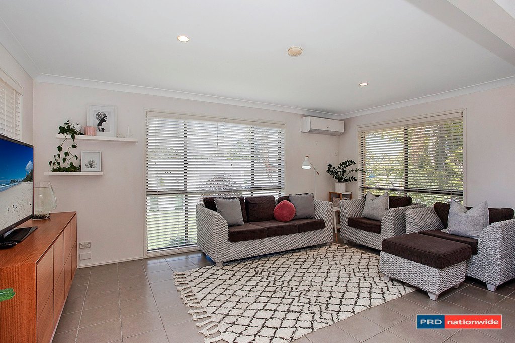2/1 Teal Court BURLEIGH WATERS 2