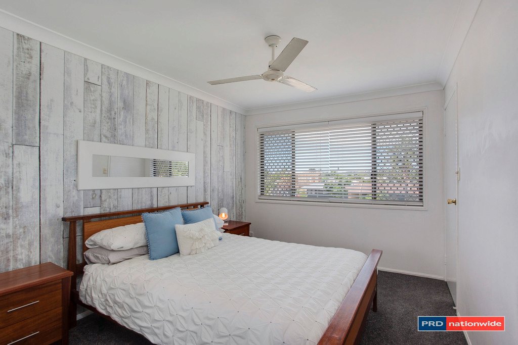 2/1 Teal Court BURLEIGH WATERS 11