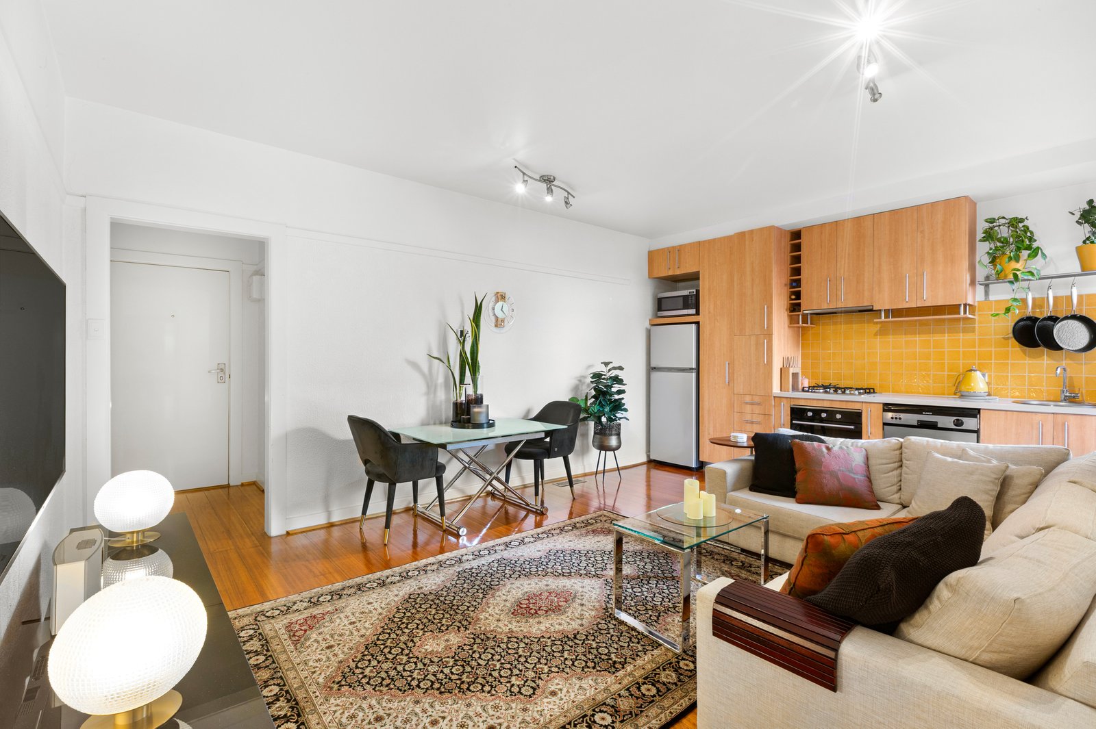 Gallery: 2/1 Tennyson Street
