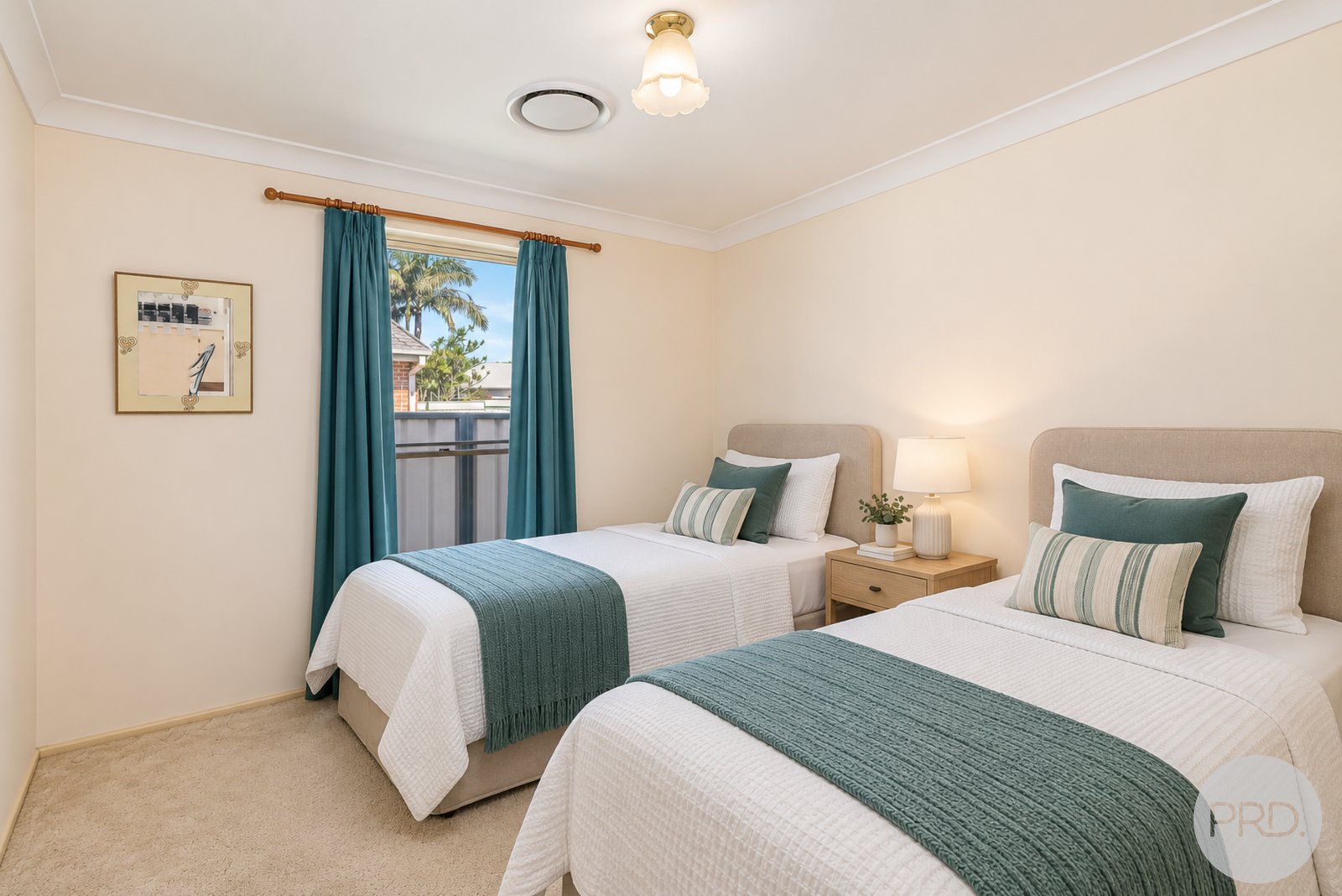 21 The Jetty  SALAMANDER BAY 12